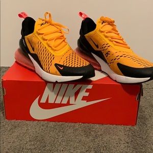 Nike Air Max 270 (GS) 7Y